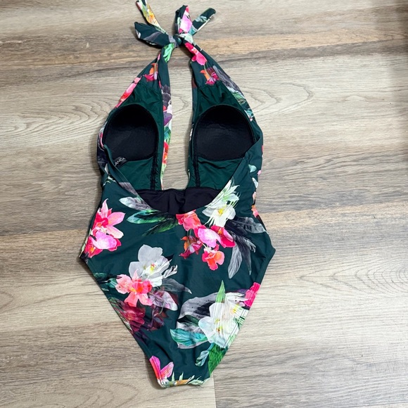 La Blanca Floral Deep V One Piece Swimsuit - Picture 8 of 12